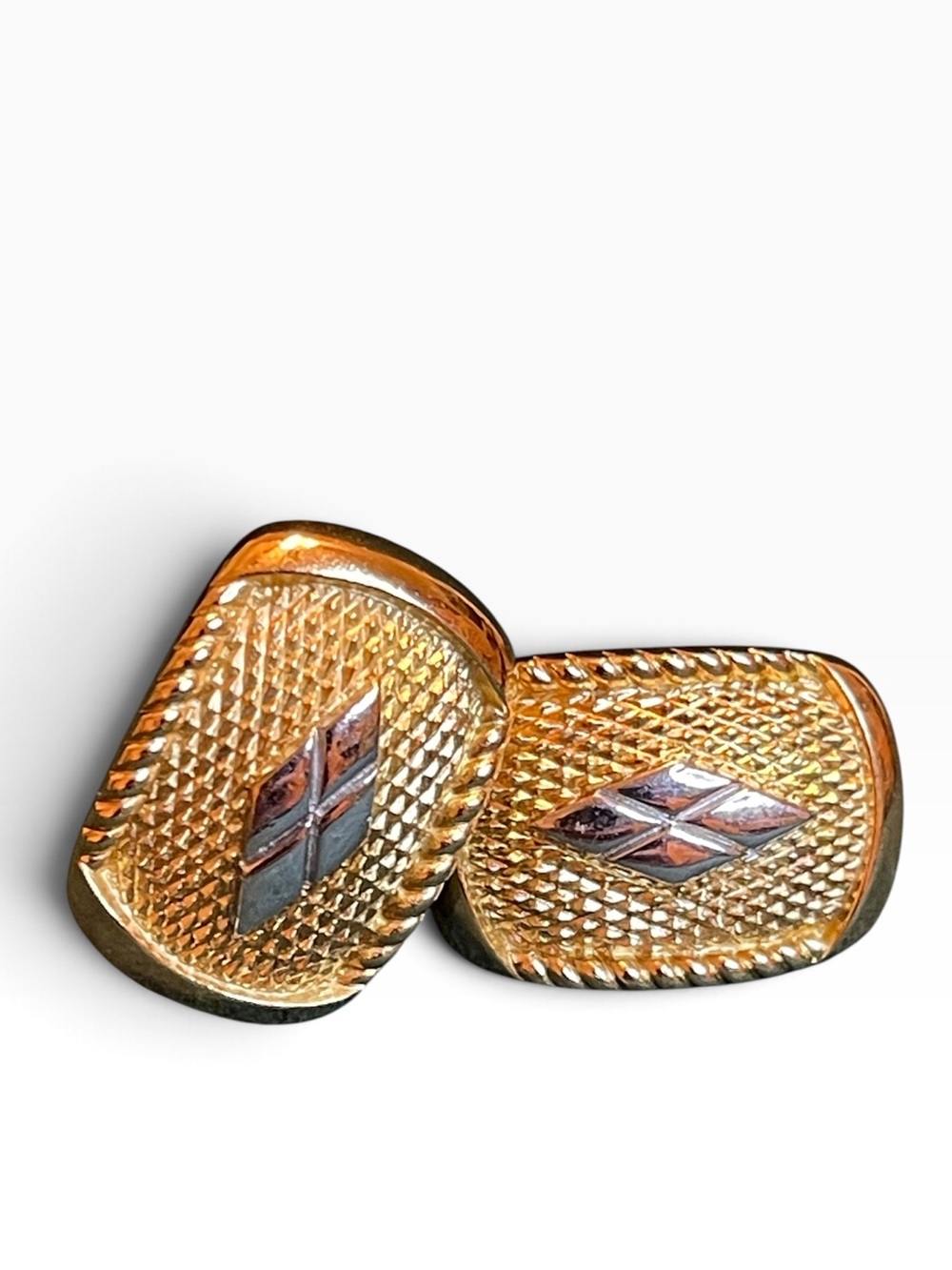 1980โs Burberrys of London Two-Tone Basket Weave Clip On Earrings